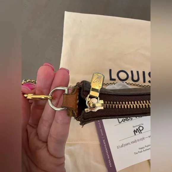 Louis Vuitton Monogram Eva - Picture 9 of 11